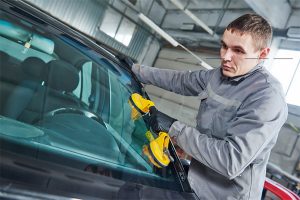 Read more about the article Mobile windshield replacement is growing