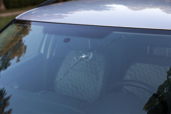You are currently viewing Rock chipped windshields are common in South Texas
