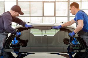 Read more about the article What’s the difference between OEM and aftermarket windshields