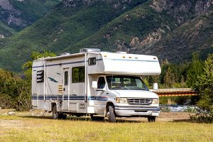 Read more about the article Best advice and practices for maintaining RV glass