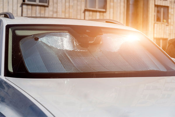 Cracked windshield? Avoid this before getting it fixed